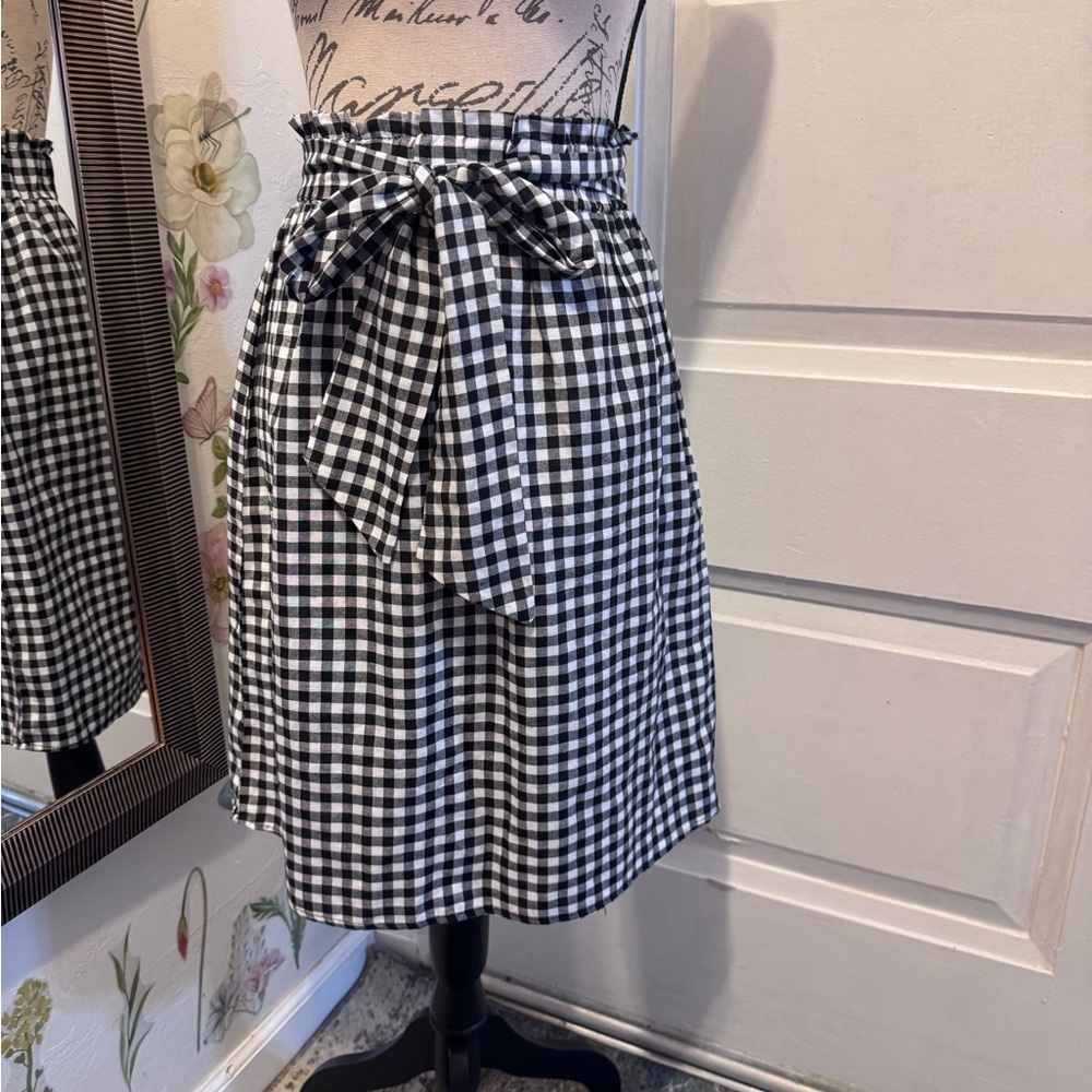 SHEIN Black & White Gingham Paperbag Tie-Waist A-Line Skirt